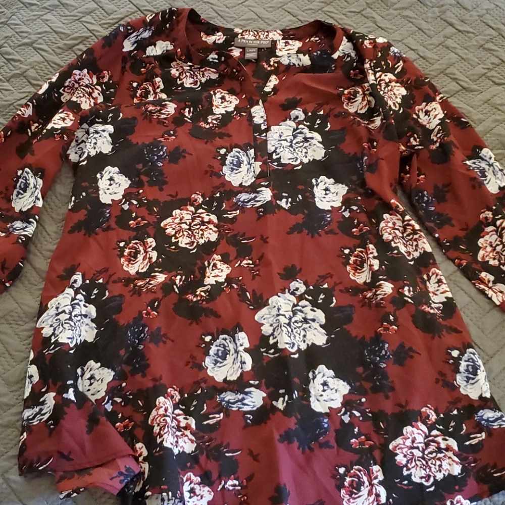 A pea in the pod maternity tunic